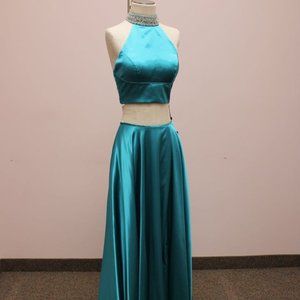 Sherri Hill 524591 two piece prom dress with pockets!